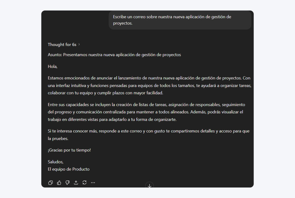 Respuesta de ChatGPT que muestra un correo generado con asunto y cuerpo de texto sobre una nueva aplicación de gestión de proyectos, con botones de navegación y acción en la parte inferior.